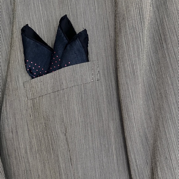 2/$25💙Brand new Vintage 100% Silk Man Pocket Square - Picture 4 of 4